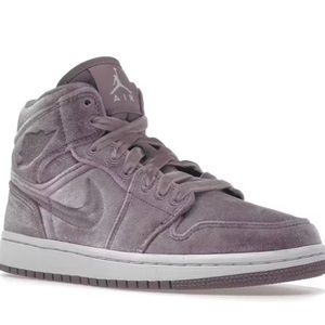 Air Jordan 1 Mid SE